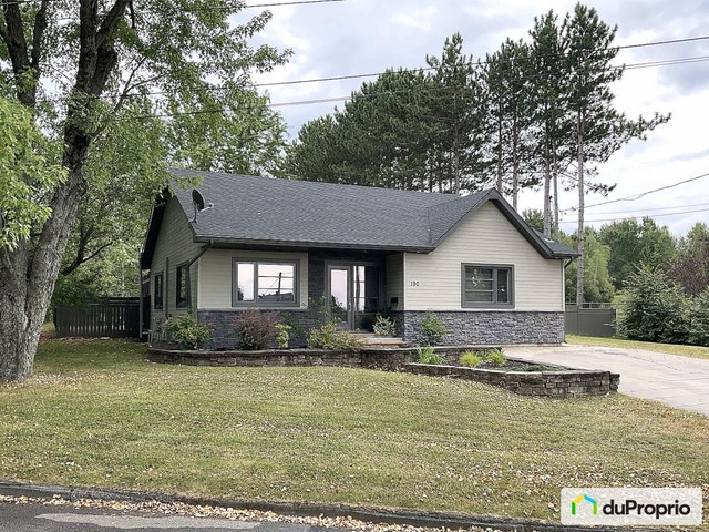 $495,000 - Bungalow for sale in Val-des-Sources — photo 1