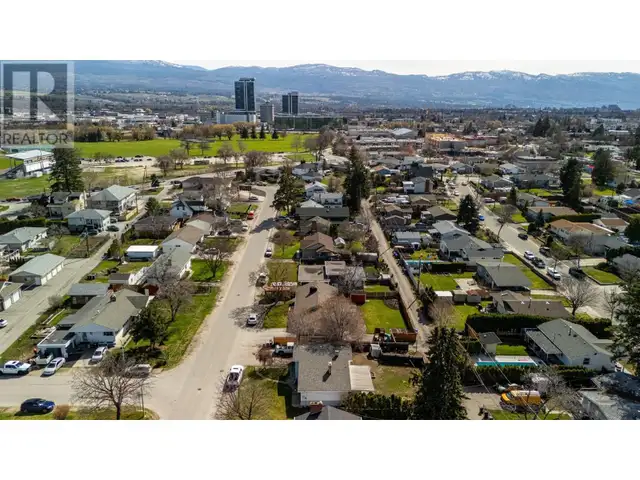 1388 Cherry Crescent W Kelowna, British Columbia in Land for Sale in Penticton - Image 8
