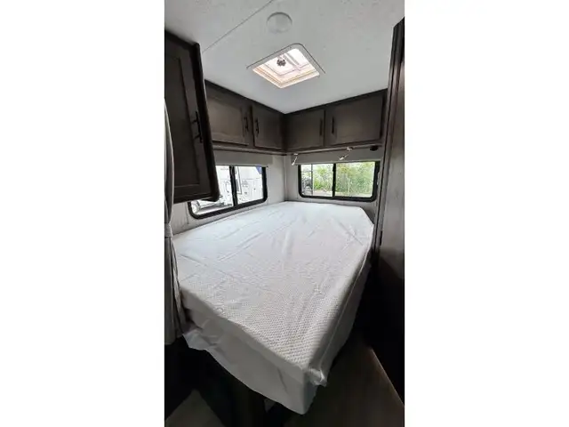 2023 Leprechaun 230CB in RVs & Motorhomes in Laval / North Shore - Image 8