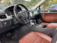 Double L Motors Ltd. 2017 Volkswagen Touareg Adventure Ready, Luxury Loaded! This Touareg brings Ger... (image 8)