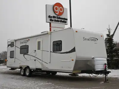 The 2008 Sportsmen 29 travel trailer is a mid-sized trailer that comes with all the basics and essen...