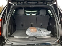 Engine: 6.2L ECOTEC3 V8 L/100Km City: 16.6 L/100Km Hwy: 13.0 Safety Equipment Hitch Guidance Teen Dr... (image 7)