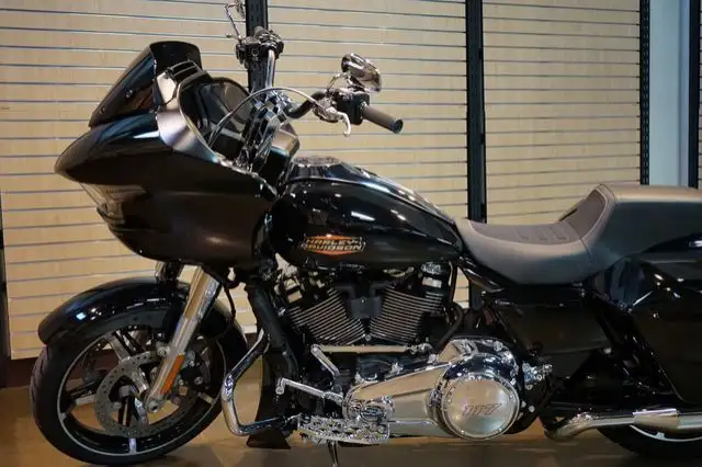 2025 Harley-Davidson FLTRX - Road Glide in Sport Touring in Lethbridge - Image 11