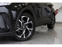 Heated Seats, Heated Steering Wheel, Aluminum Wheels, Lane Keep Assist, Apple CarPlay, Android Auto,... (image 1)