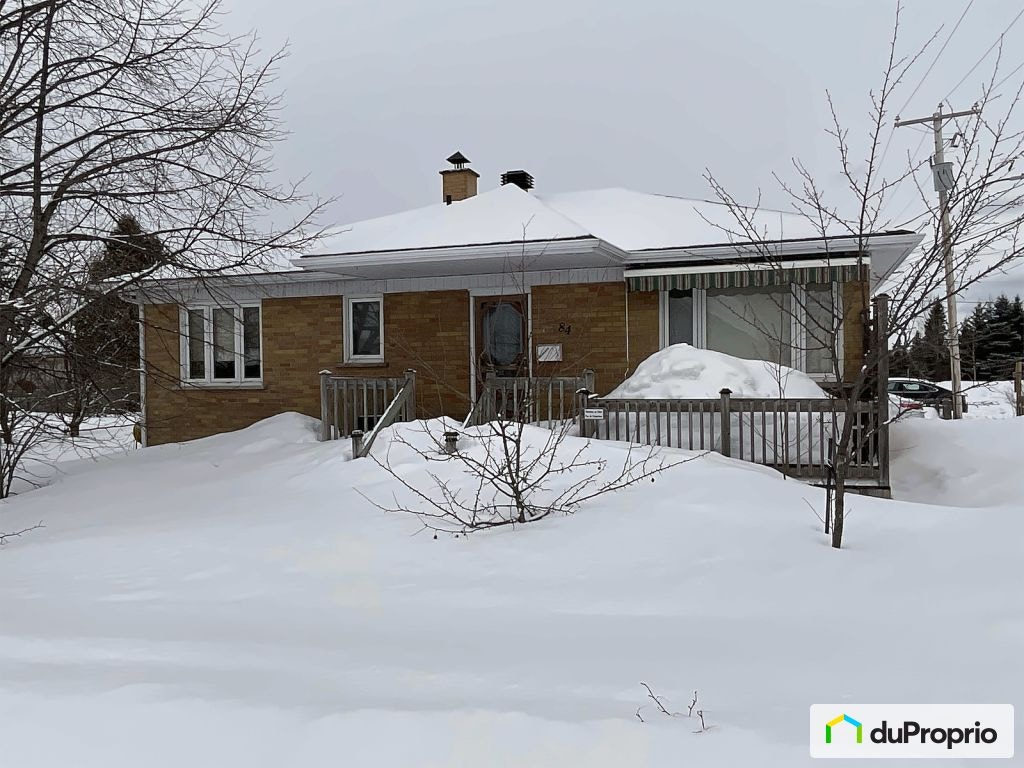 $290,000 - 2 Storey for sale in St-Ambroise — photo 1