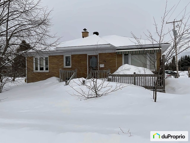 $290,000 - 2 Storey for sale in St-Ambroise — photo 1