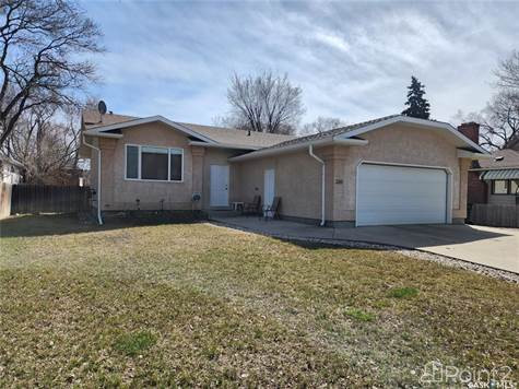 326 3rd STREET NE in Houses for Sale in Regina