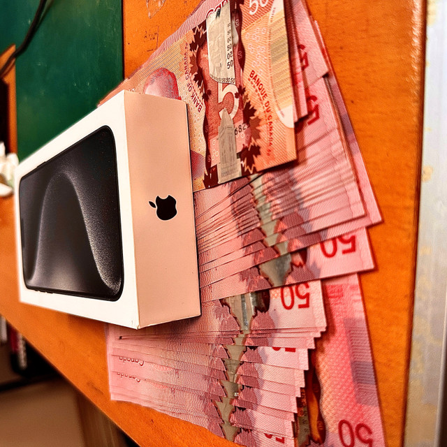 ✅ACHAT iPhone usagé et neuf - iphone 11 12 13 14 15 pro max CASH dans Téléphones cellulaires  à Ville de Montréal