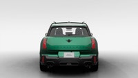 Le tout nouveau *MINI Countryman John Cooper Works 2027* est aussi audacieux et aventurier que vous.... (image 4)