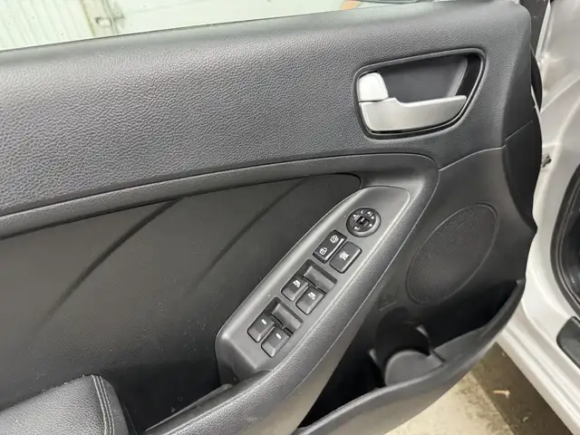 KIA Forte LX 2018 a vendre in Cars & Trucks in Shawinigan - Image 16