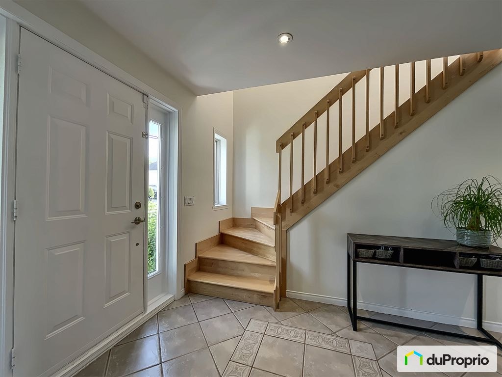 $739,999 - 2 Storey for sale in St-Augustin-De-Desmaures — photo 2