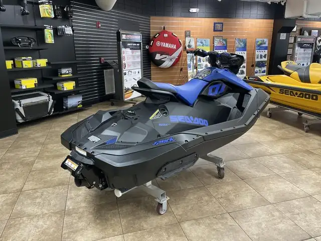 2023 SEADOO SPARK TRIXX 2UP 900 (FINANCING AVAILABLE) in Personal Watercraft in Strathcona County - Image 8