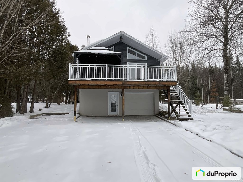 $314,900 - Bungalow for sale in Adstock — photo 2