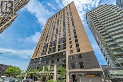 Welcome to Envie II. This bright 525 Sq Ft 2 bed 1 Bath Condo offers modern finishes; exposed concre...
