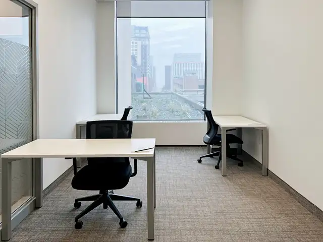 Beautifully designed office space rental for 4 persons in Barrin in Commercial & Office Space for Rent in City of Halifax - Image 16