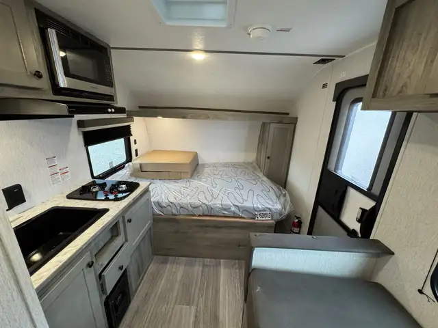 2026 ,Sun Lite,Sunset Park RV 13BD LTD in Travel Trailers & Campers in Kamloops - Image 6