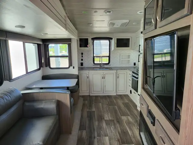 2021 Keystone COUGAR 29 MBS in Travel Trailers & Campers in St. Albert - Image 12
