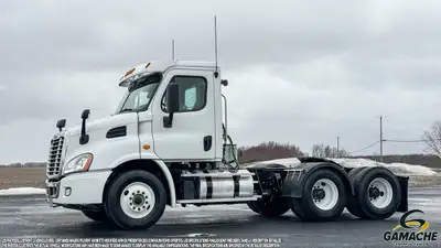 Heavy truck / Camion lourd - # STOCK: C-36870 2016 FREIGHTLINER CASCADIA CA113DC CAMION DE VILLE 201...