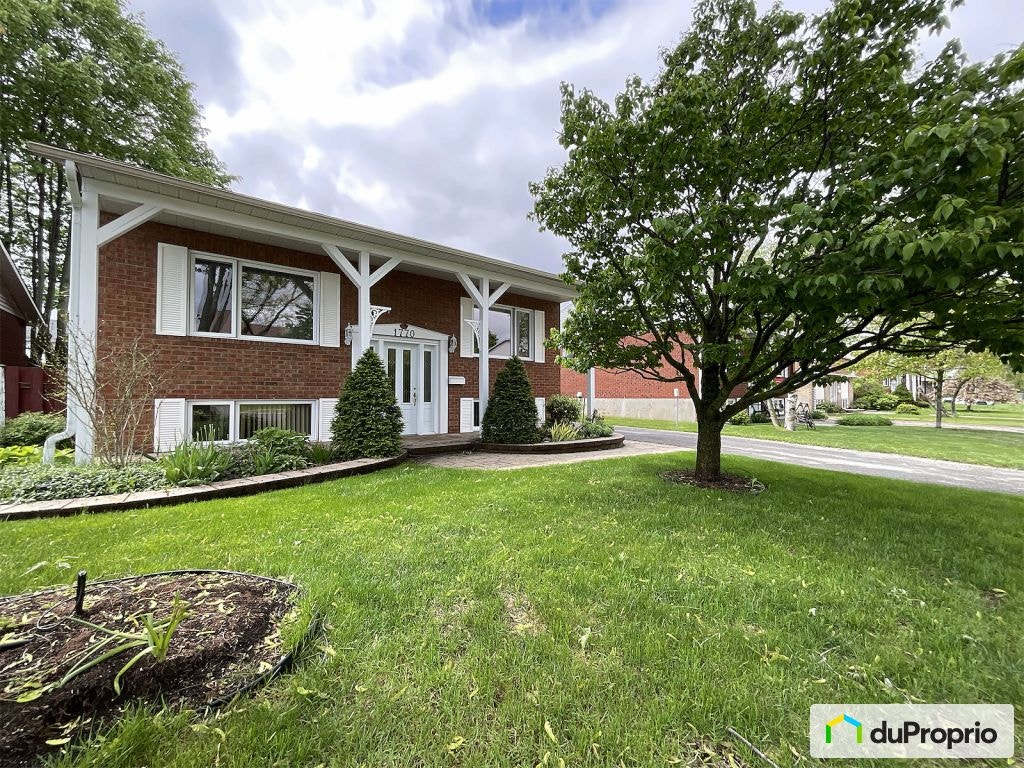 $739,000 - Bungalow for sale in Brossard — photo 1