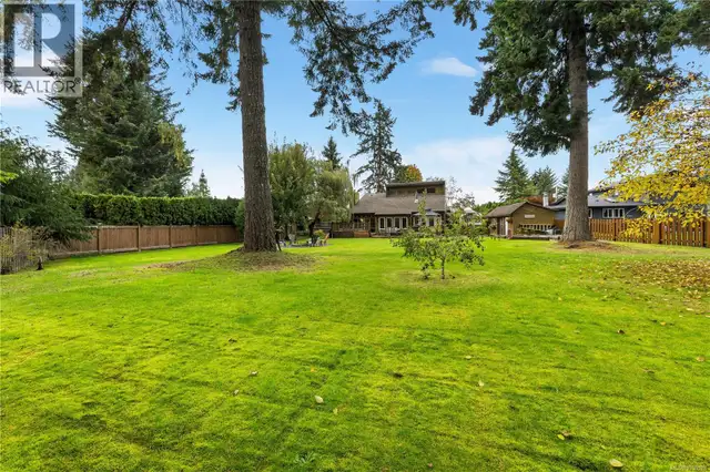 111 Engles Rd Campbell River, British Columbia in Houses for Sale in Campbell River - Image 4