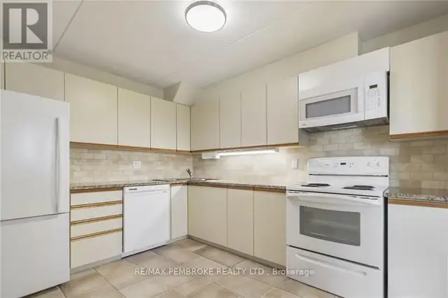 408 - 206 WOODWARD STREET Carleton Place, Ontario62864391275267123