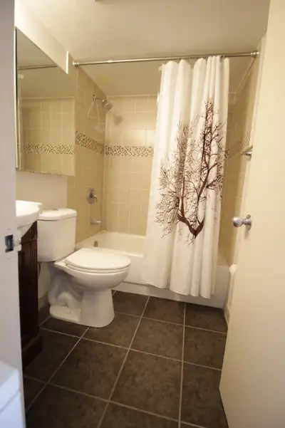 Bright and spacious 2-bedroom + den, 2-bathroom condo located in a desirable Etobicoke neighbourhood...