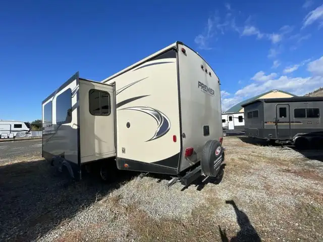 2017 Keystone RV Premier Ultra Lite 26RBPR in Travel Trailers & Campers in Kamloops - Image 21