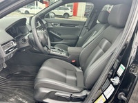 Designed for drivers who appreciate intelligent design and exceptional efficiency, the 2025 Honda Ci... (image 9)