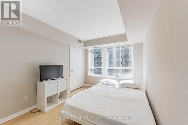 2011 - 153 BEECROFT ROAD Toronto (Lansing-Westgate), Ontario in Long Term Rentals in City of Toronto - Image 16