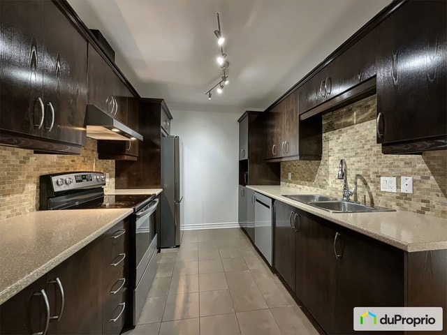 $420,000 - Condominium for sale in Longueuil (St-Hubert) — photo 2