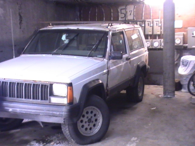 À vendre pour projet : 2 Jeep cherokee XJ 1990 — photo 4
