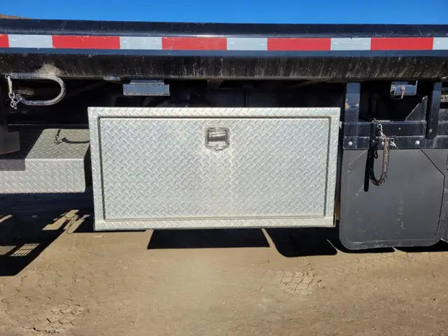 2013 WESTERN STAR 6900XD in Heavy Trucks in Saskatoon - Image 52