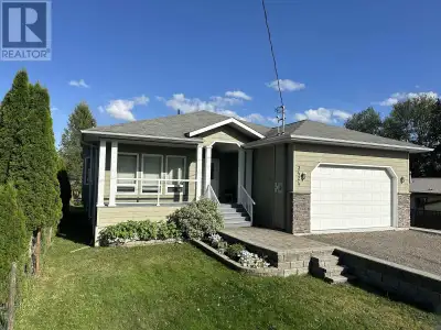 Custom quality-built home located just steps away from the hospital and medical clinic with a mortga...