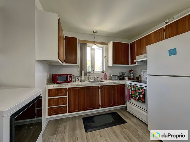 $407,000 - Quadruplex for sale in Mont-Joli — photo 3