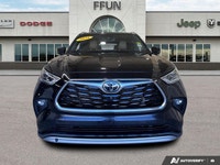 Sunroof, Leather Seats, Navigation, Power Liftgate, Cooled Seats! With a host of premium features, y... (image 7)