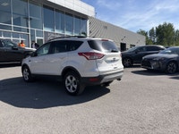 Le Ford Escape SE 2015 est un VUS compact polyvalent qui offre un excellent équilibre entre confort,... (image 9)