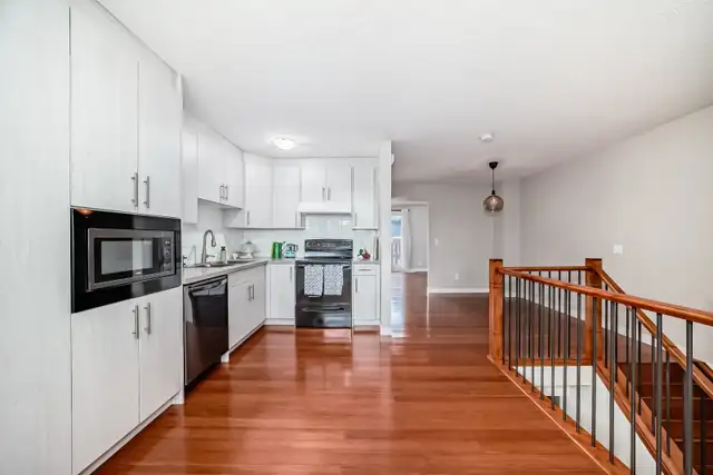 3 Bedroom Townhouse with Condo Fee's under 250 per month!63395519722753122