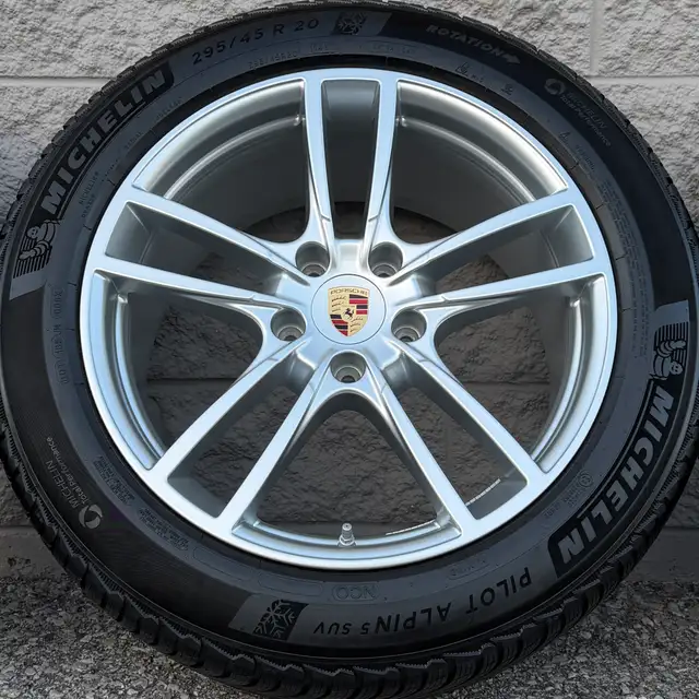 (97%) 4x Porsche Cayenne 20" OEM Winter Wheels Package in Tires & Rims in City of Toronto - Image 4