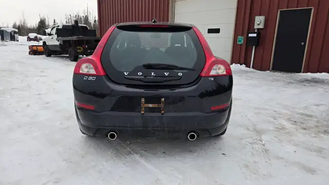 2011 Volvo C3064840174156035123