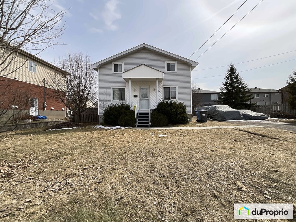 $780,000 - 2 Storey for sale in Brossard — photo 2