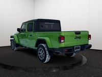 This 2026 JEEP GLADIATOR SPORT 4X4 has the following options Cloth Low-Back Bucket Seats, Remote Sta... (image 3)