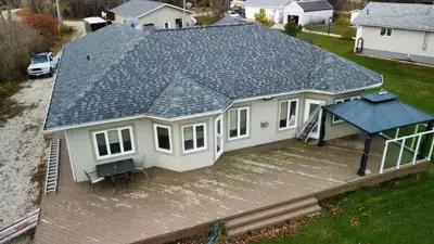 R43//Clearwater Lake/Welcome to your dream waterfront retreat on the breathtaking shores of Clearwat...