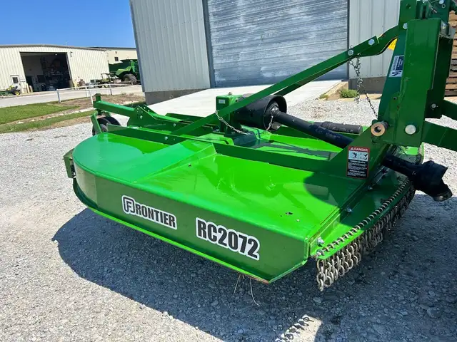 TRACTOR FOR HIRE555654750132643841