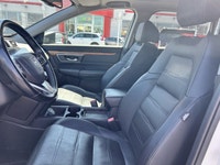 Designed for discerning drivers seeking both comfort and capability, this pristine 2017 Honda CR-V E... (image 9)