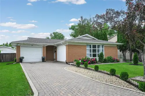 1K//Winnipeg/Showing starts now. Open House Sat & Sun, 4th & 5th July 2026. Offer as received, ABSOL...