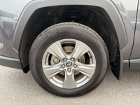 Clean Carfax, TCUV Certified, RAV4 Hybrid XLE CLEAN CARFAX | RAV4 HYBRID XLE | AWD | MOONROOF, 2.5L... (image 9)