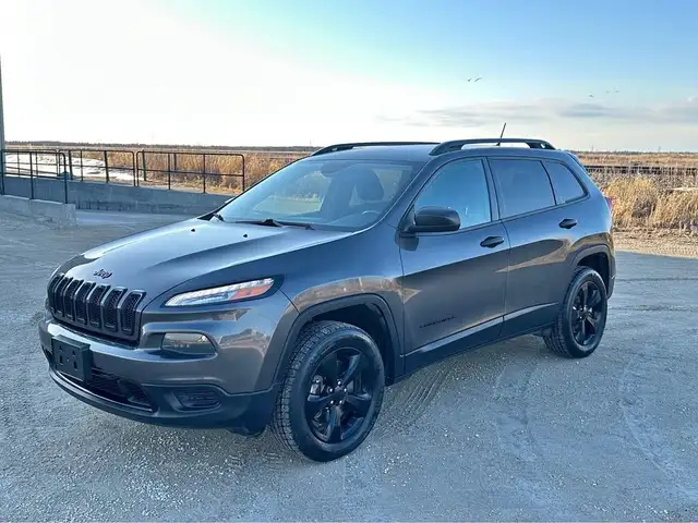 2017 Jeep Cherokee in Cars & Trucks in Winnipeg - Image 2