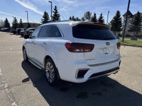 This Kia Sorento delivers a Regular Unleaded V-6 3.3 L/204 engine powering this Automatic transmissi... (image 4)