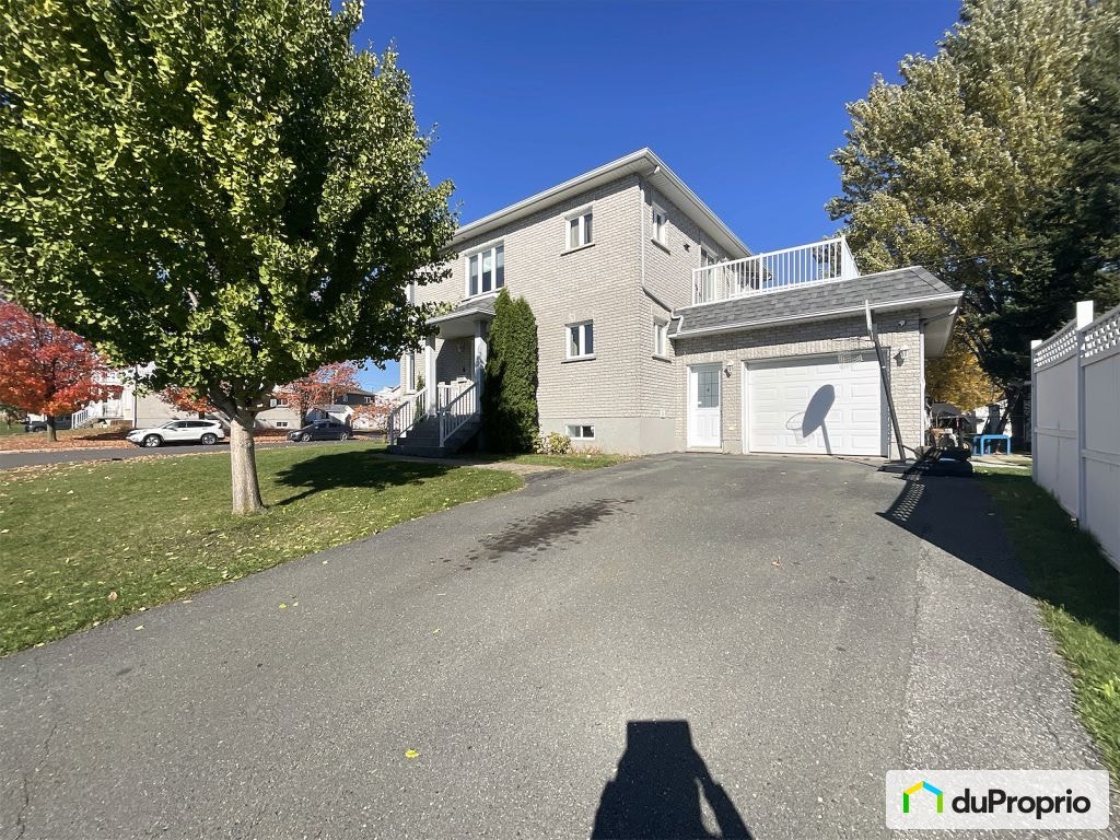 $759,000 - Duplex for sale in Granby — photo 3