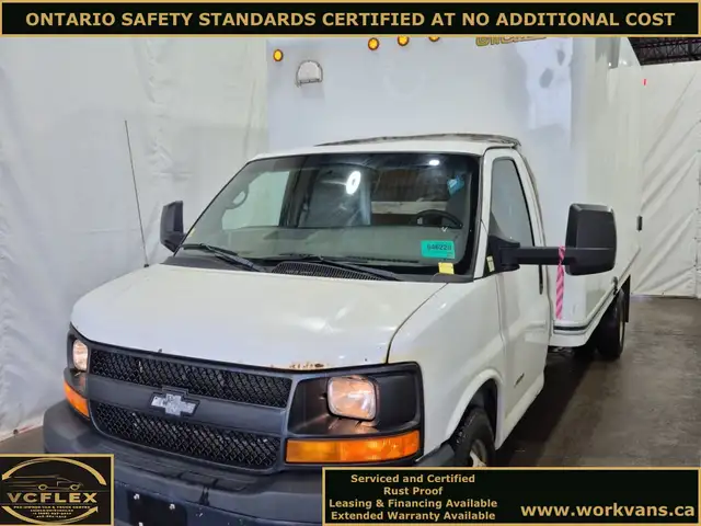 2015 GMC Savana G3500 - 16Ft Box - V8 Gas - All Service Records in Cars & Trucks in City of Toronto - Image 2